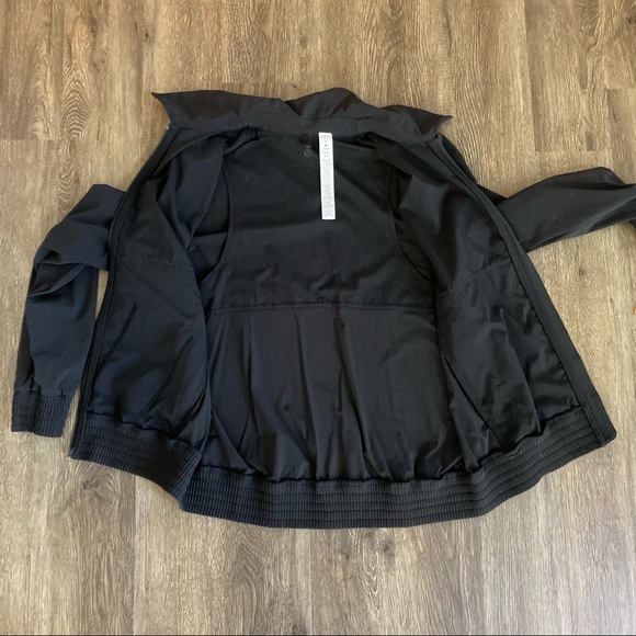 Lululemon Lab Collared Bomber Jacket in Black - Picture 5 of 7